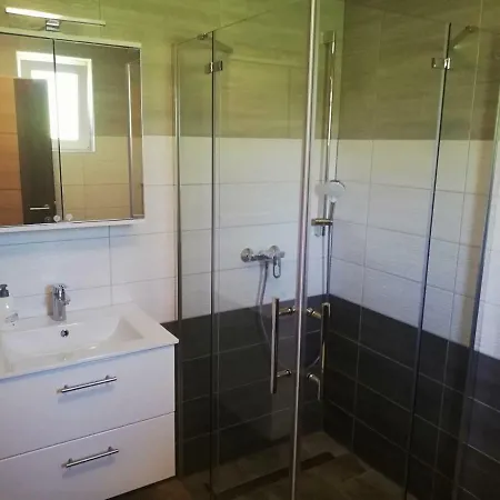 Haus Alexis 法克湖