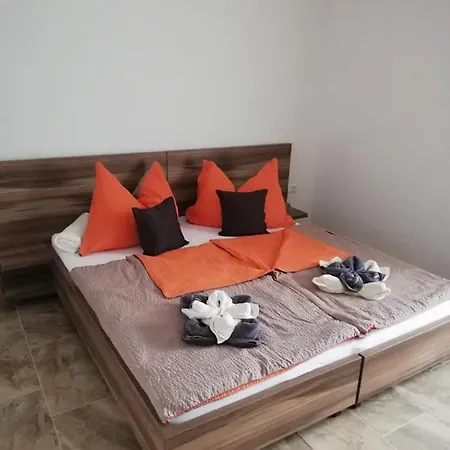 招待所 Haus Alexis 3*