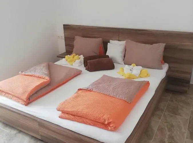 בית הארחה Haus Alexis 3*