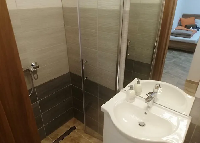 Haus Alexis בית הארחה 3*