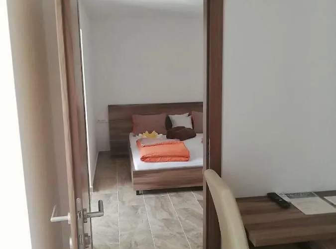 Haus Alexis בית הארחה פאק אם סי