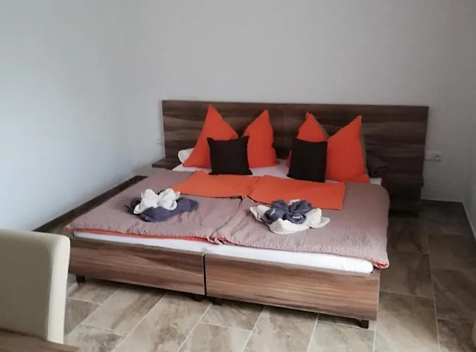 בית הארחה Haus Alexis פאק אם סי