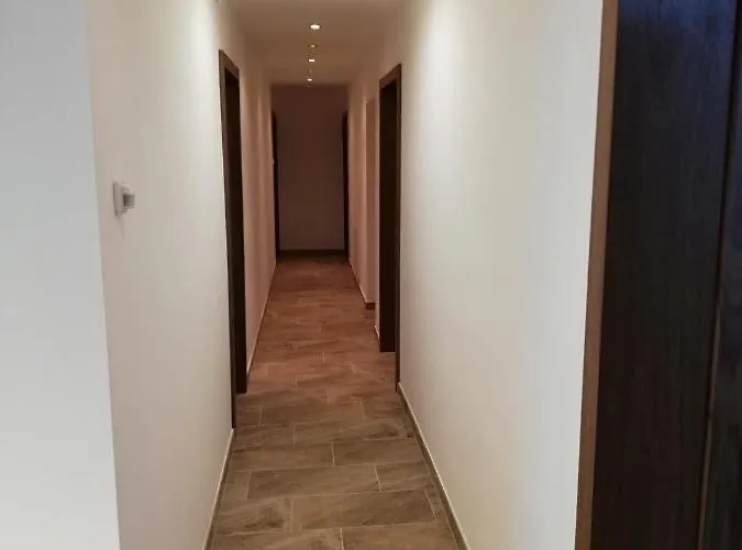 Haus Alexis בית הארחה 3*